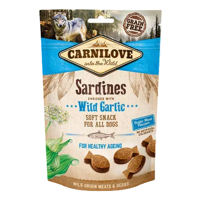 Carnilove - Semi soft snack sardines with wild gardic 200 g.